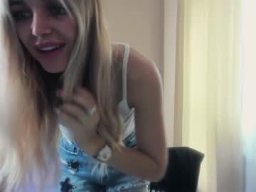 webcam girl colddolly live cam image #2617975