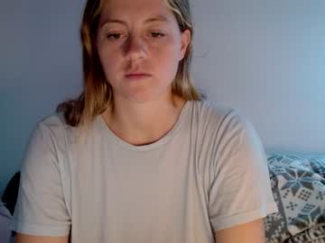 webcam girl thatprettyblondegirl live cam image #7865064