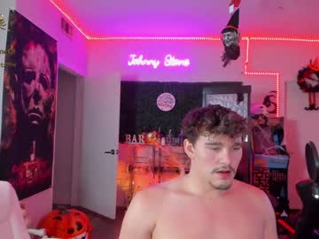 webcam man thejohnnystone live cam image #3747042