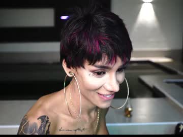 webcam tranny sweetlaurasaenz live cam image #4599899