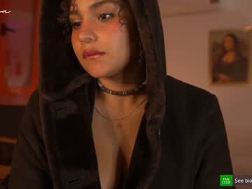webcam girl arletnoa live cam image #7526669