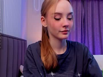 webcam girl lissa_meooow live cam image #8647446