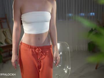 webcam girl tifalock_ live cam image #7632923