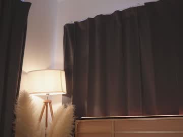 webcam girl blair_fox live cam image #12804837