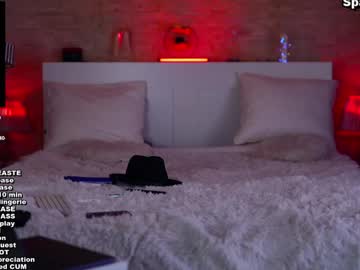 webcam girl evelyne92 live cam image #11000763