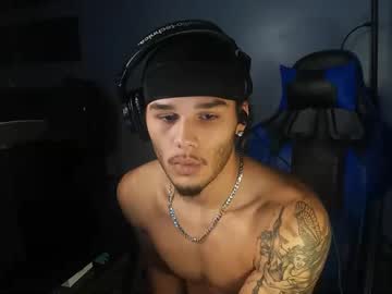 webcam man kylewhitedgs live cam image #7467063