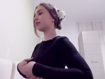 webcam girl aminaswan_ live cam image #7084991