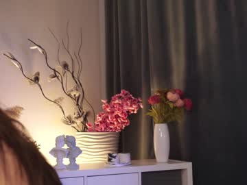 webcam girl a_mhere live cam image #6697694