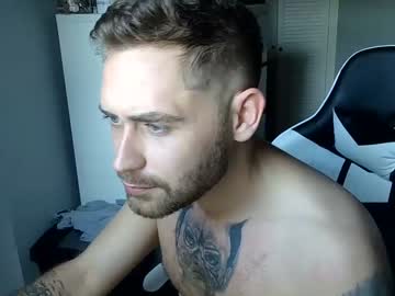 webcam man greyjoggers live cam image #4030112