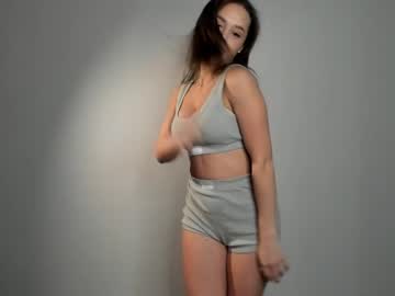 webcam girl brittcubitt live cam image #8575997