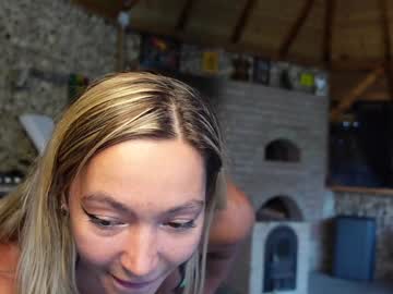 webcam girl fantasystudiox live cam image #6359241