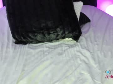 webcam girl alicelevine live cam image #2093843