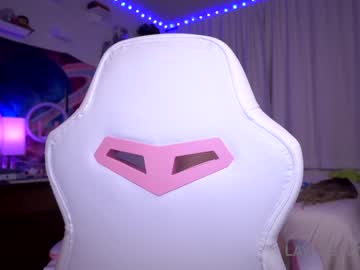 webcam girl laylas_universe live cam image #8912334