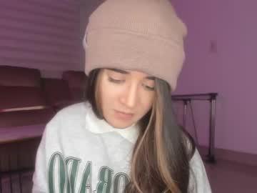 webcam girl lonelly_lolly98 live cam image #3864393