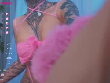 webcam girl nickyneck live cam image #8643187