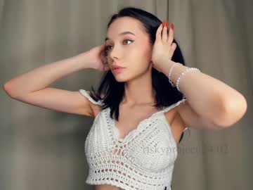 webcam girl riskyproject live cam image #8627948