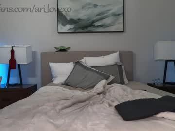 webcam couple ari_lovexo live cam image #6552052