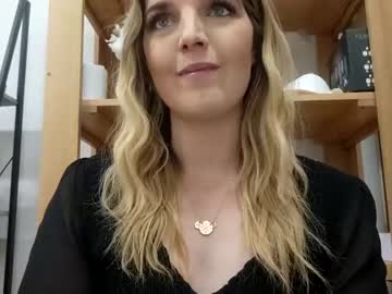 webcam girl hockeywife live cam image #5659161