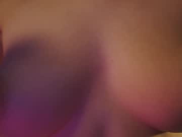 webcam girl lucie_beltran live cam image #10043820