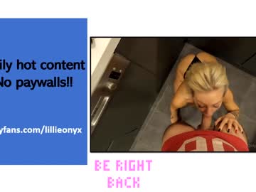webcam girl lillieonyx live cam image #3374858