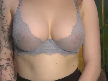 webcam girl nicole_soft live cam image #3090683