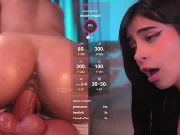 webcam girl nicdani_1 live cam image #12982194