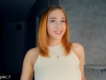 webcam girl sophie_5 live cam image #2301412