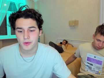 webcam man purple_gang live cam image #578593
