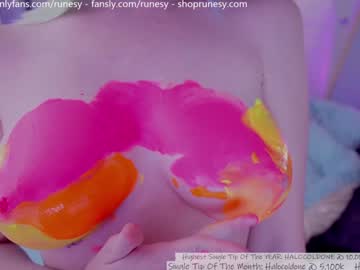 webcam girl runesy live cam image #9998398
