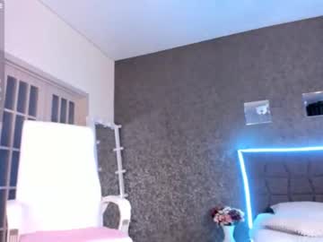 webcam girl aura_kiss live cam image #4213148