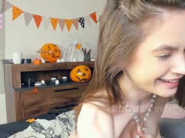 webcam girl thirst_to_love live cam image #10929720