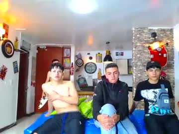 webcam man goldenyoi live cam image #7695238