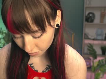 webcam girl ella_knockers_xl live cam image #2287494