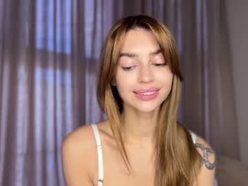 webcam girl cuteelsa_ live cam image #9574223