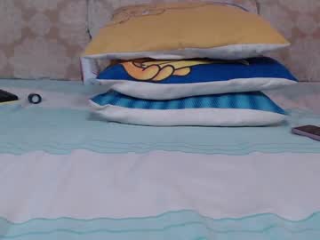 webcam girl simoncouple1 live cam image #2775348