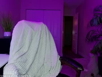 webcam girl oliviaowens live cam image #10871579