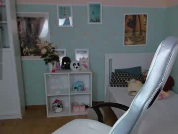 webcam girl chloe_catherine_mykers live cam image #3996425