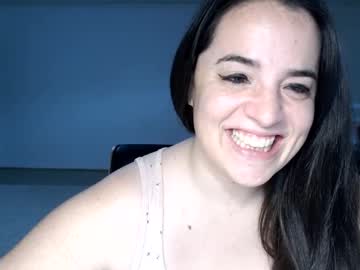 webcam girl melaniebiche live cam image #10336907