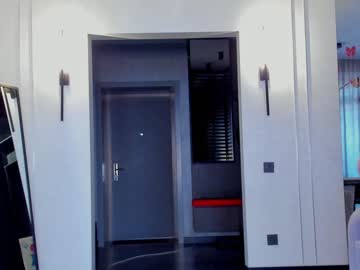 webcam girl angella_kleee live cam image #7501695