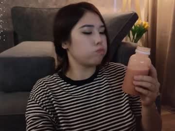 webcam girl kimi_kay live cam image #8414517