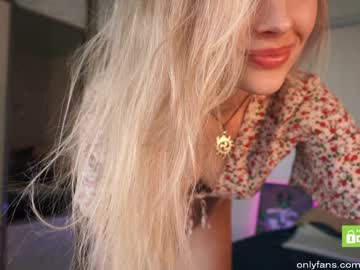 webcam girl pussy__money__weed live cam image #436811