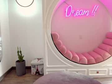 webcam girl ashlyeroberts1 live cam image #2461601