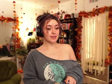 webcam girl evelynpiers live cam image #7690058