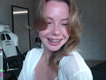 webcam girl elli_harmon live cam image #7111463