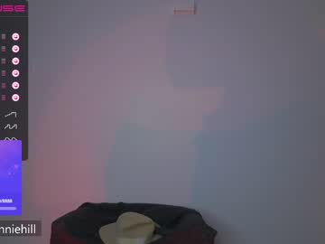 webcam girl anniehillofficial_ live cam image #6465564