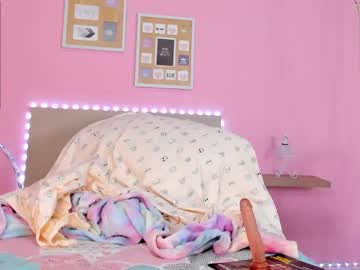 webcam girl little_effy18 live cam image #3613822
