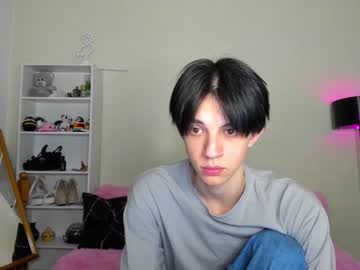 webcam man yoo_dee_ohh live cam image #4795365