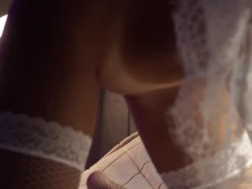 webcam girl emilybatee live cam image #11213502