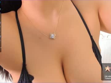 webcam girl akura_01 live cam image #2314219