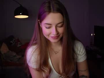 webcam girl strawberryjamx live cam image #4283263